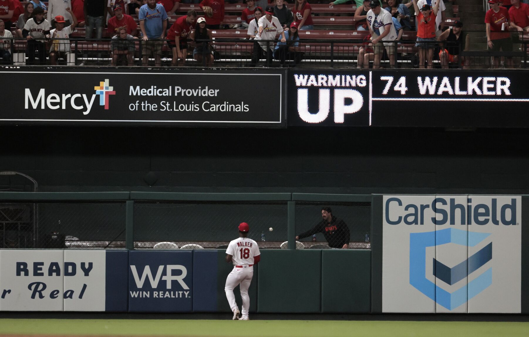 Game 2 of St. Louis Cardinals and San Francisco Giants series